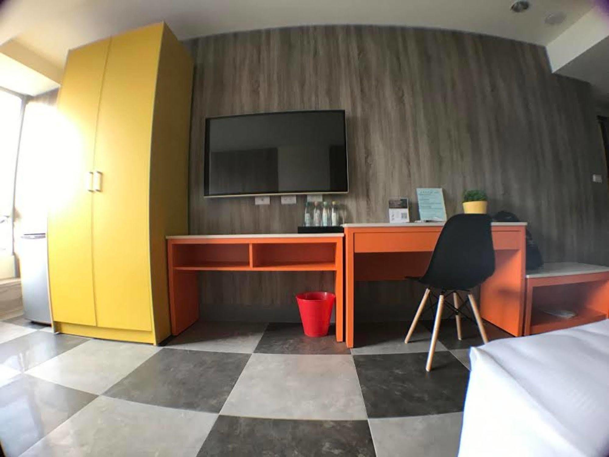 P&E ホテル 台南 エクステリア 写真